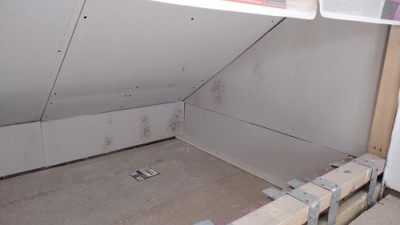 Loft Eaves - Plasterboard Mould.jpg