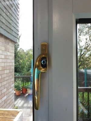 window handle 1a.jpg