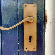 Handle1.jpg