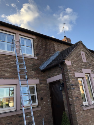 View of damp patch in relation to front of house.