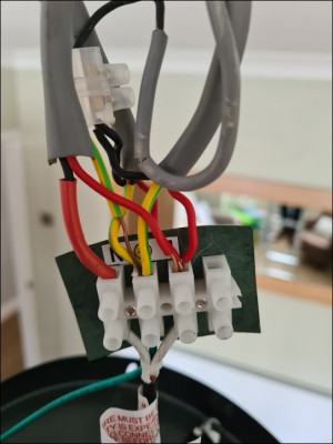 Photo of the wiring without annotations